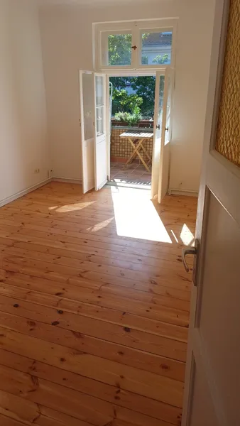 Sanierte 2-Zimmer-Wohnung mit Balkon in Berlin Spandau — photo 1